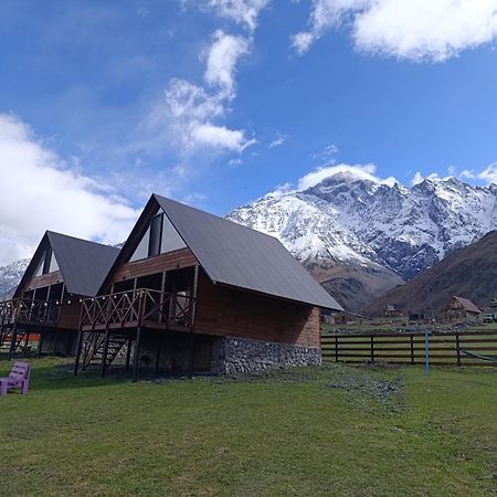 Cliffside Cottage Kazbegi Esterno foto